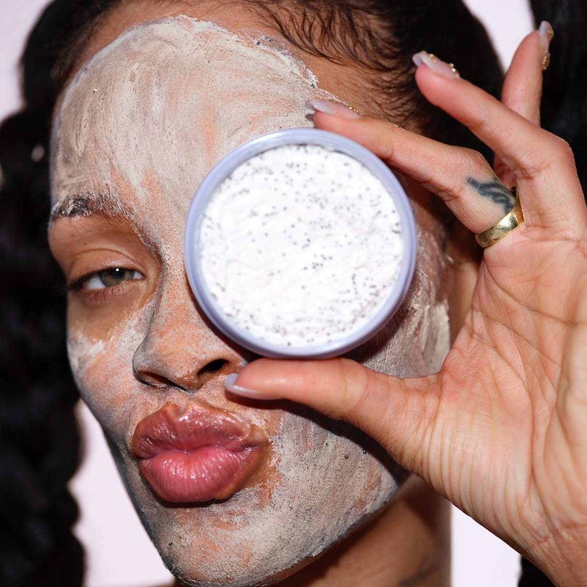 COOKIES N CLEAN WHIPPED CLAY DETOX FACE MASK (MASCARILLA DE ARCILLA PARA CUIDADO DE LA PIEL)